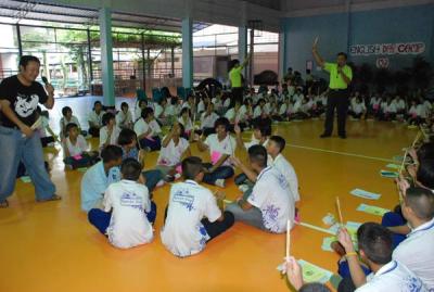 �������º������