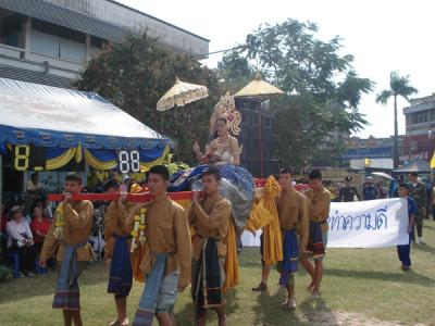 ������º���