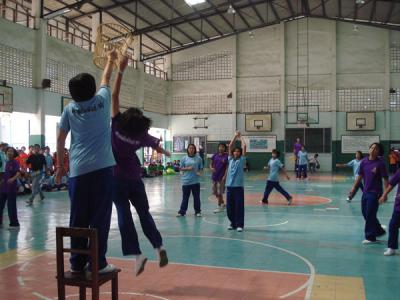 �������