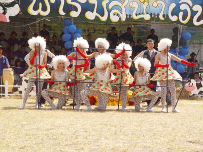 �մ�����չ���Թ������