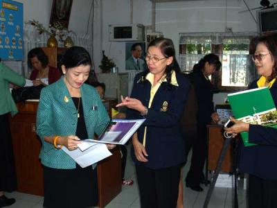 ���.��. vs ���.��.