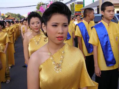 ���¶֧�ù�� � � 