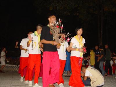 �դ����������