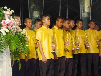 ˹�������