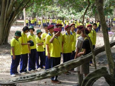 �������