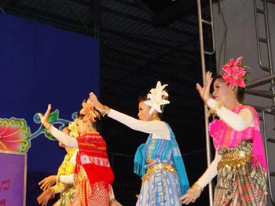 �����ա���