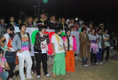 �������