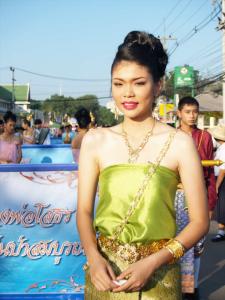 ��й������